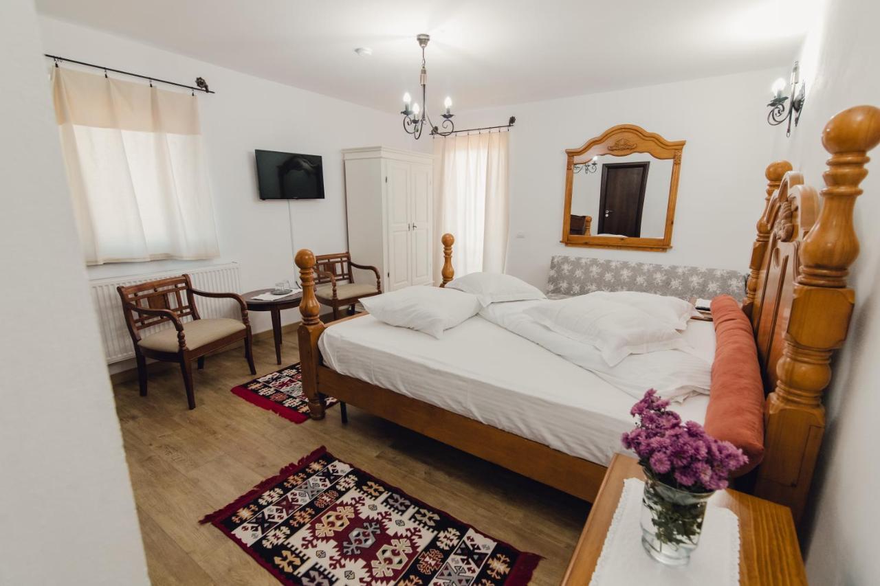 Hotel Complex Transalpina Aninisu din Vale Zewnętrze zdjęcie
