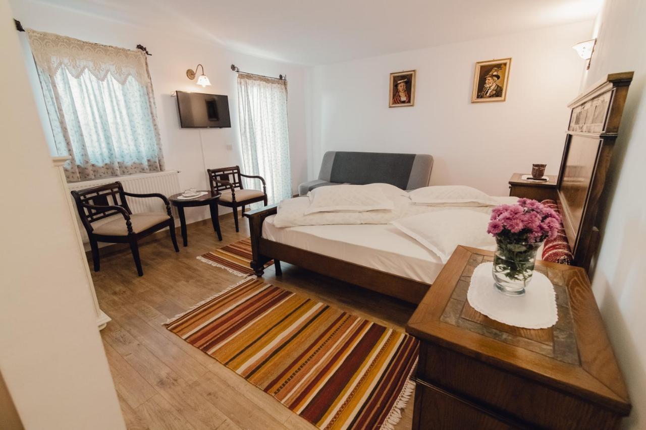 Hotel Complex Transalpina Aninisu din Vale Zewnętrze zdjęcie